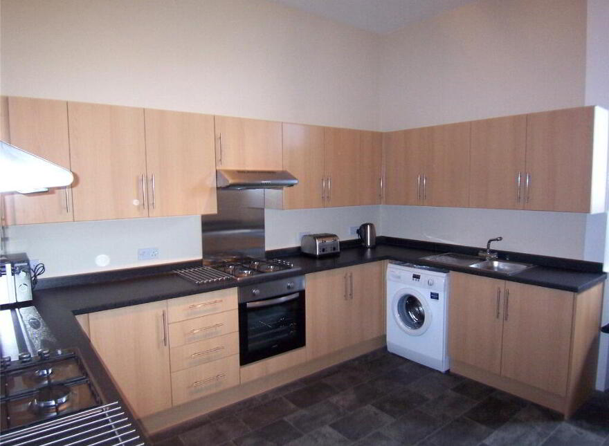 4/5 Upper Gilmore Place, Edinburgh, EH3 9NP