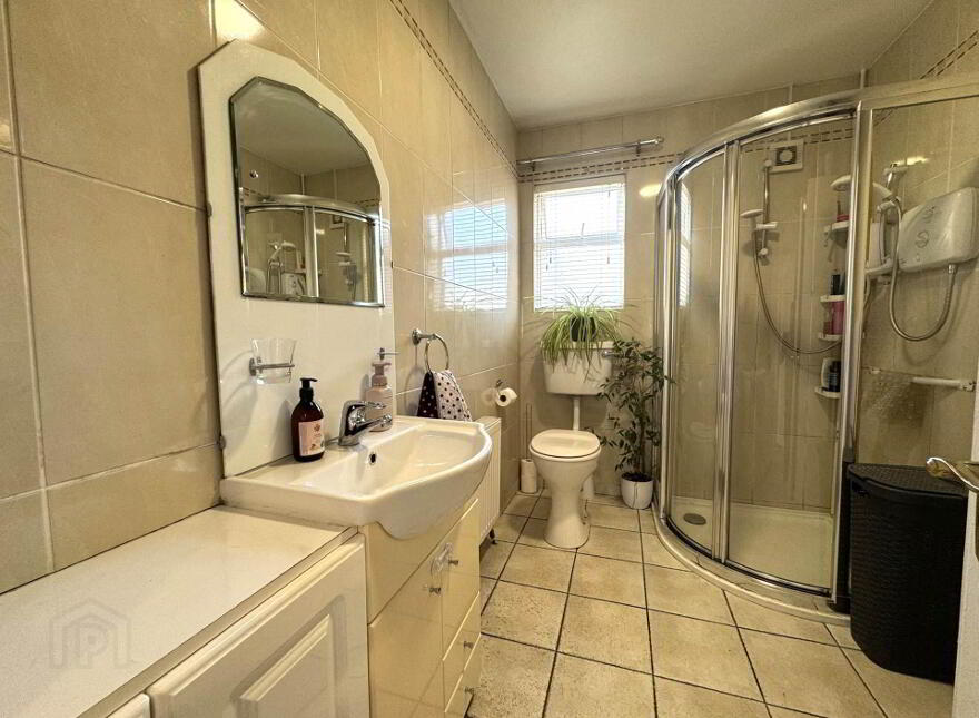 1 St Finnan`s Avenue, Ardfinnan, E91ND25