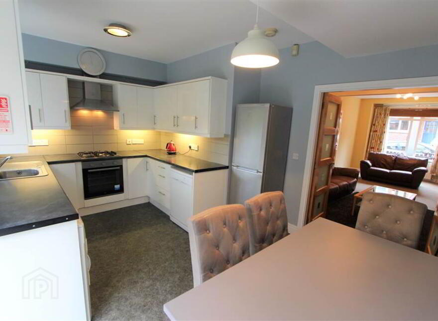 96 Sandhurst Drive, Stranmillis, South, Belfast, BT9 5AZ
