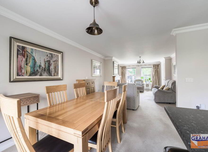 29 Berkeley Hall Court, Lisburn, BT27 5QX