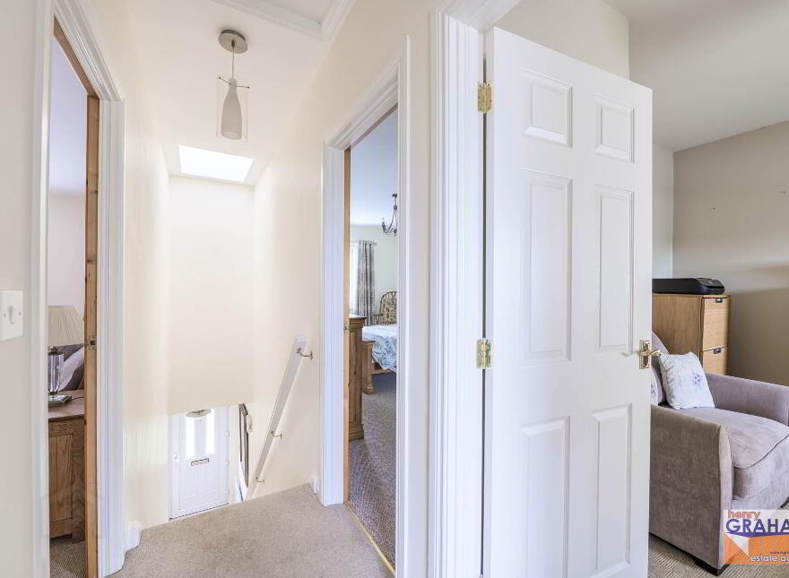 29 Berkeley Hall Court, Lisburn, BT27 5QX