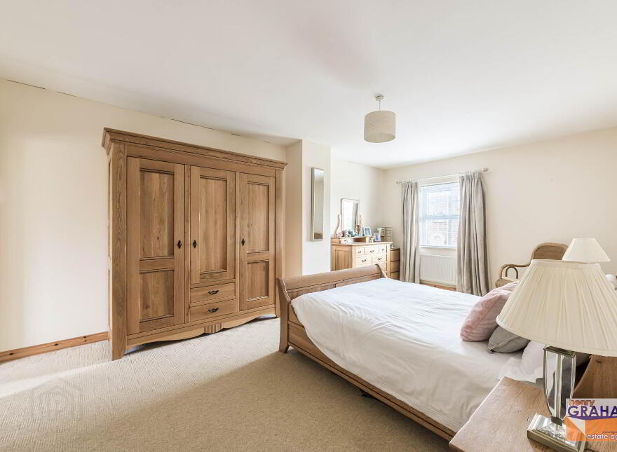 29 Berkeley Hall Court, Lisburn, BT27 5QX