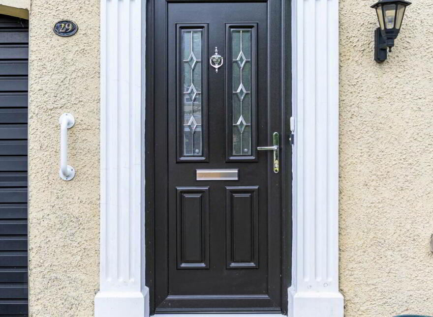 29 Berkeley Hall Court, Lisburn, BT27 5QX