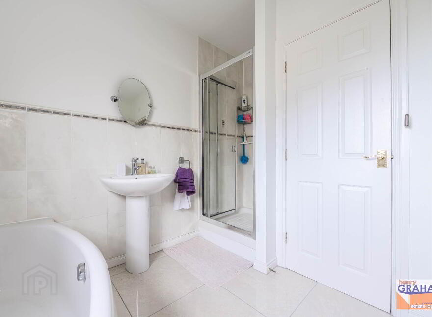 29 Berkeley Hall Court, Lisburn, BT27 5QX