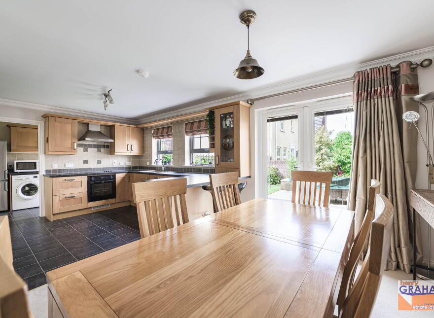 29 Berkeley Hall Court, Lisburn, BT27 5QX