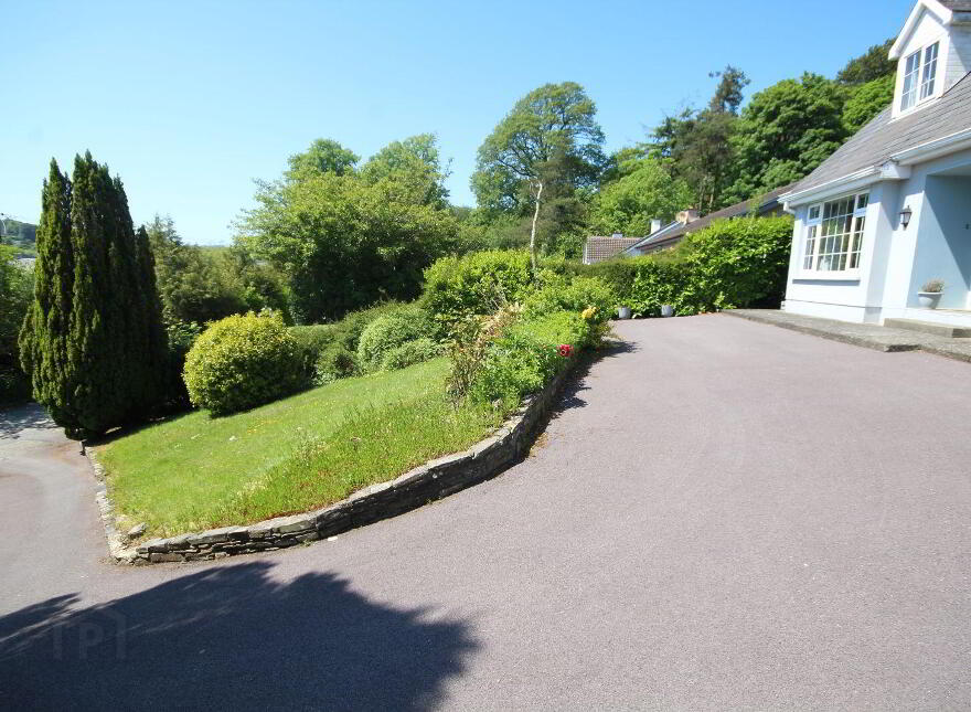 The Gully, Old Chapel, Bandon, P72W773