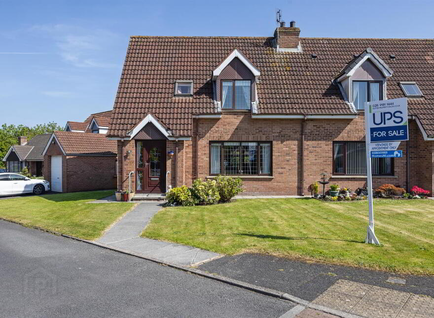 5 Cairndore Road, Newtownards, BT23 8RD
