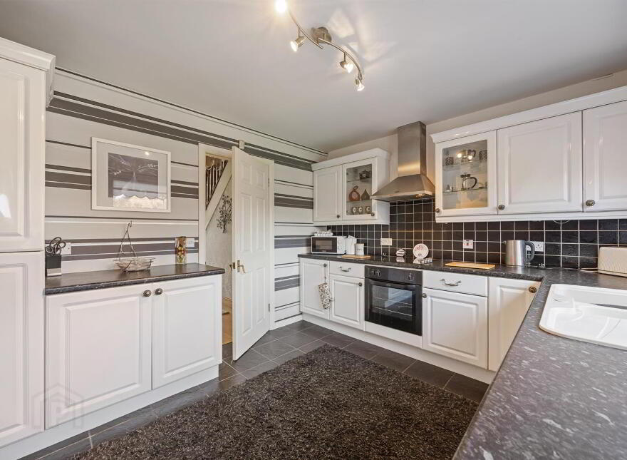 5 Cairndore Road, Newtownards, BT23 8RD
