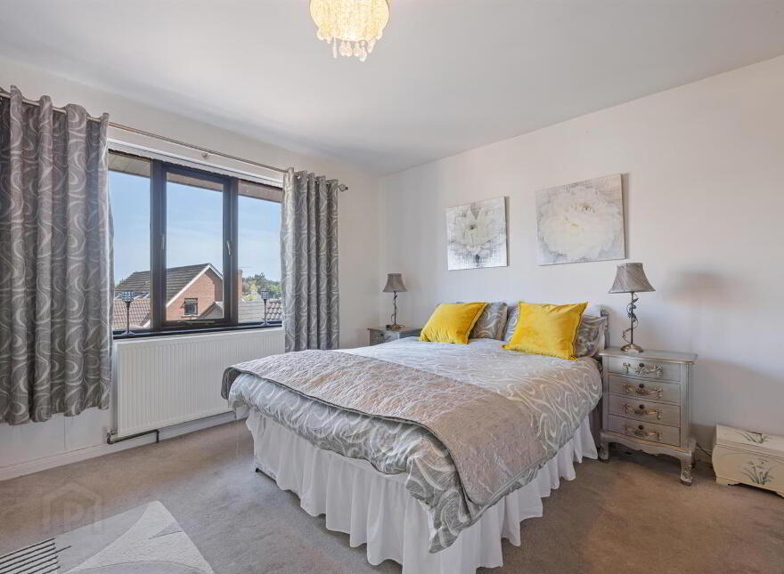 5 Cairndore Road, Newtownards, BT23 8RD
