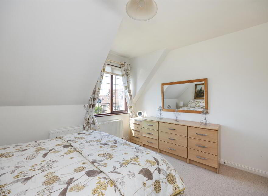 5 Cairndore Road, Newtownards, BT23 8RD