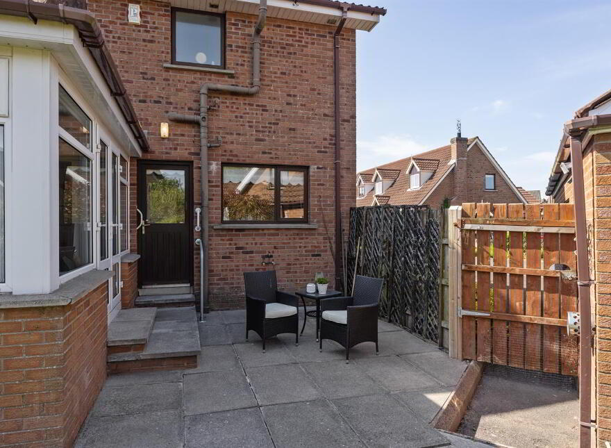 5 Cairndore Road, Newtownards, BT23 8RD