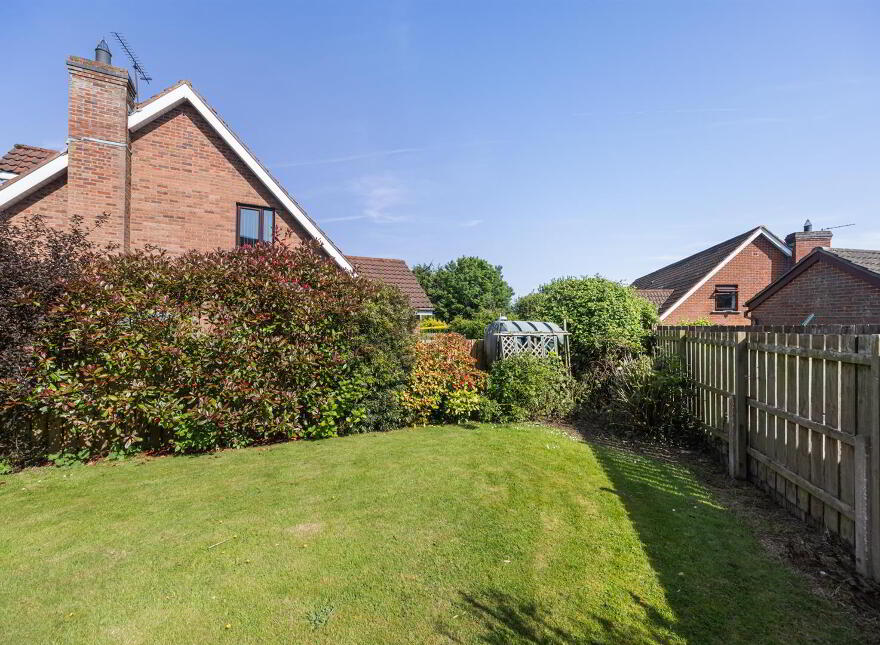 5 Cairndore Road, Newtownards, BT23 8RD