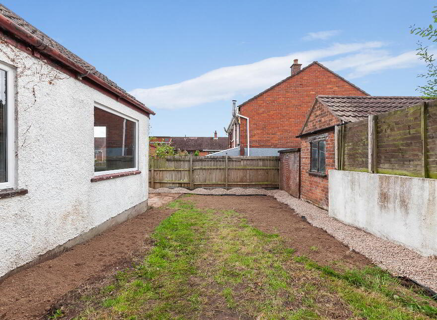 38 Erinvale Avenue, Belfast, BT10 0FN