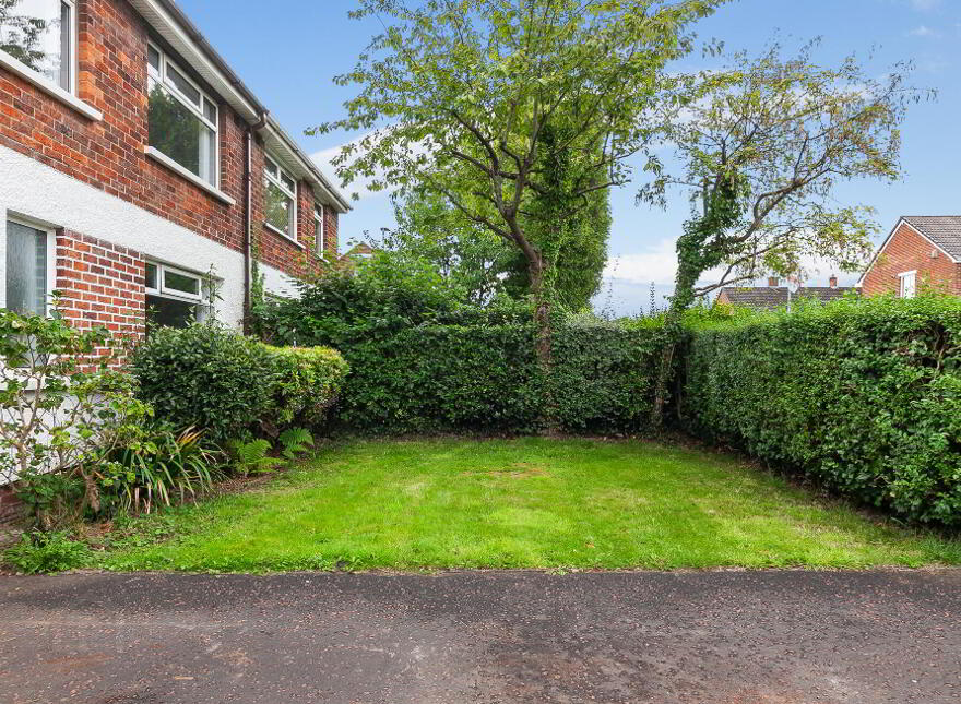 38 Erinvale Avenue, Belfast, BT10 0FN