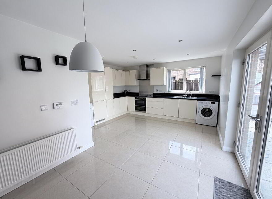 6 Greenan Grove, Loughbrickland, Banbridge, BT32 3FS
