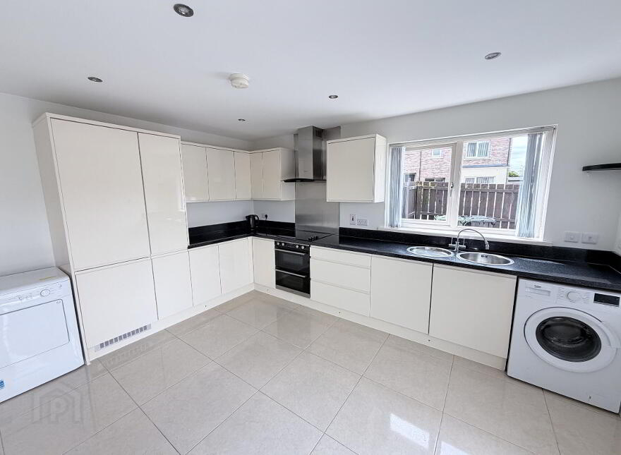 6 Greenan Grove, Loughbrickland, Banbridge, BT32 3FS