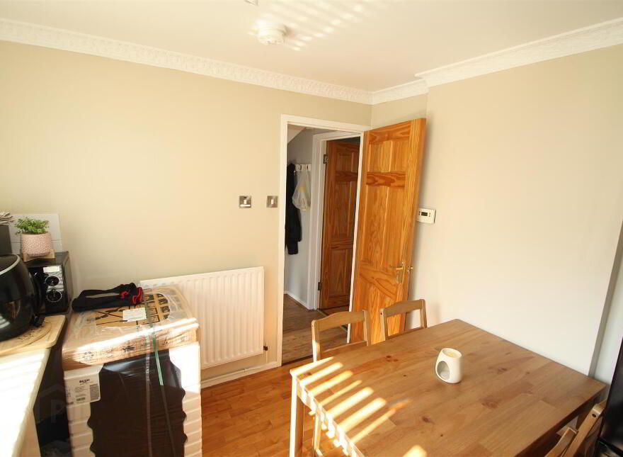 18 Downhill Terrace, Ballynahinch, BT24 8BN