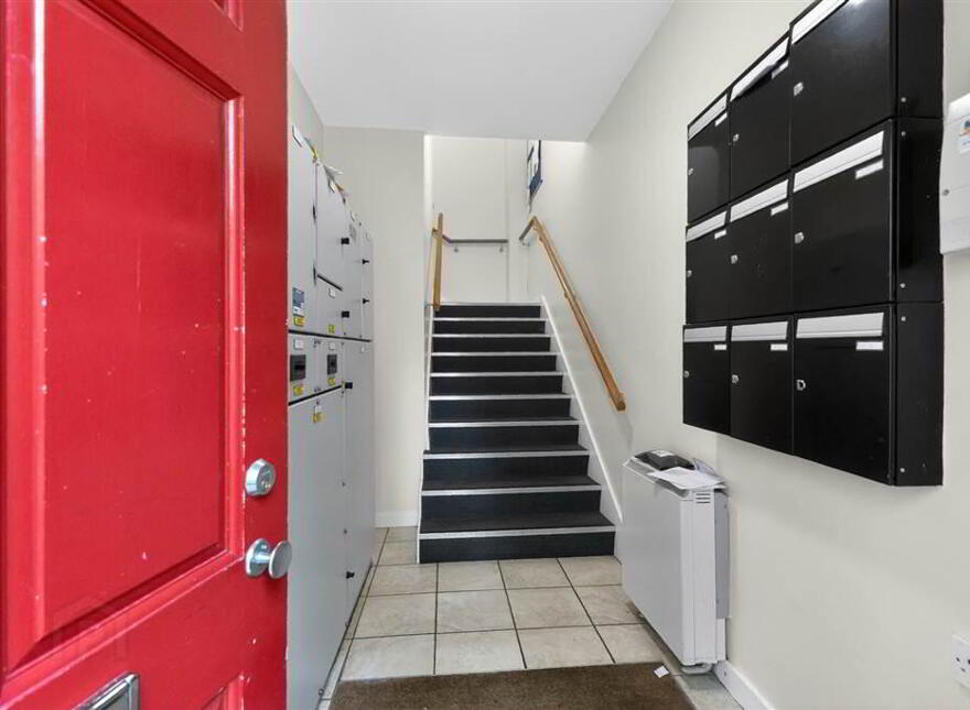 Apt 8 Merrion Hall, 71-73 Ulsterville Avenue, Off Ulsterville Avenue, Belfast, BT9 7AT