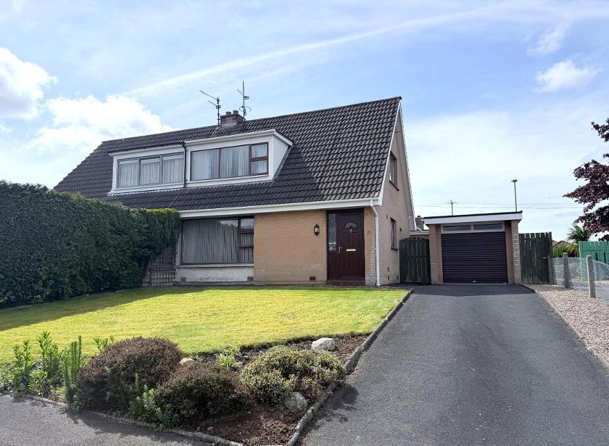 11 Ashgrove Avenue, Banbridge, BT32 3RG