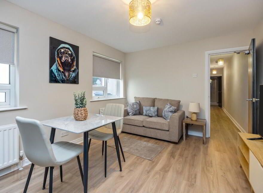 Apt 2, 27 Camden Street, Belfast, BT9 6AT