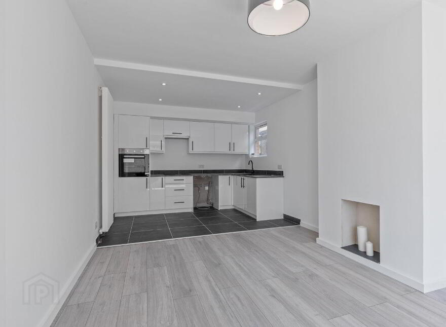 25 Skipperstone Road, Bangor, BT20 4ES