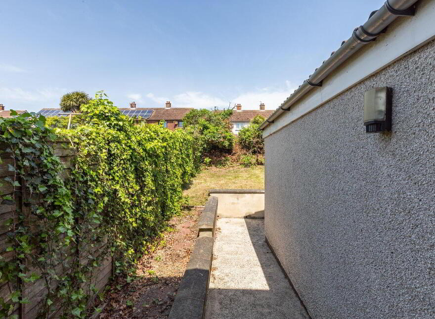 25 Skipperstone Road, Bangor, BT20 4ES