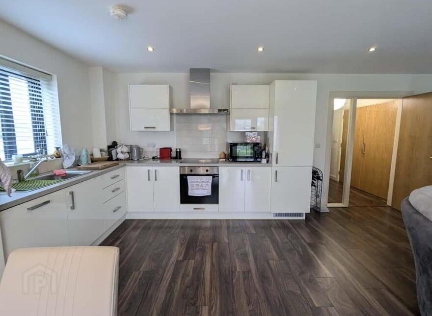 Apt 4, Runnymeade, Newcastle, BT33 0DY