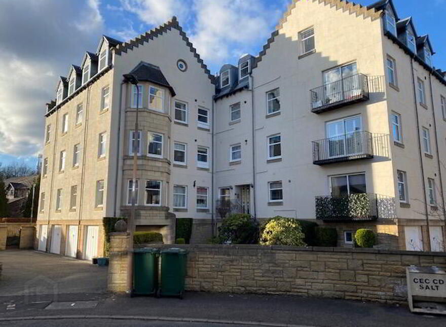 11 Mid Steil, Greenbank, Edinburgh, EH10 5XB