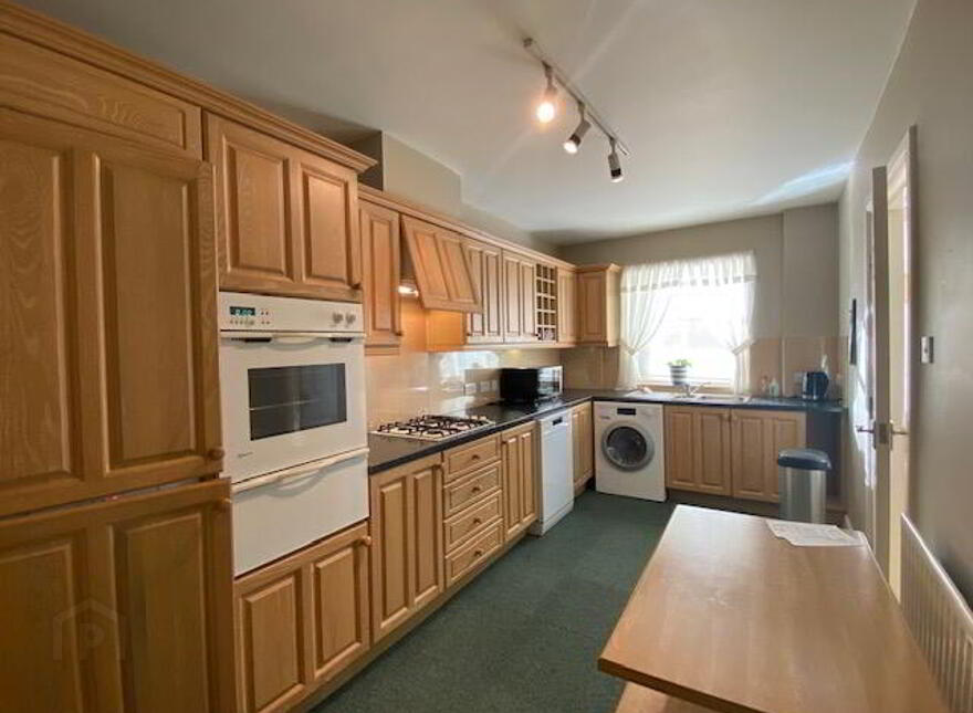 11 Mid Steil, Greenbank, Edinburgh, EH10 5XB