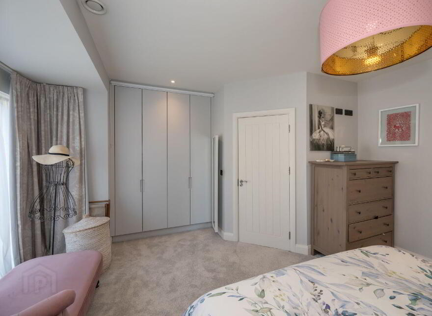 8 Aylesbury, Ballintemple, T12P5PT