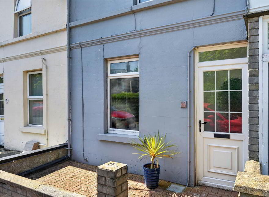16 Broadway, Bangor, BT20 4QZ