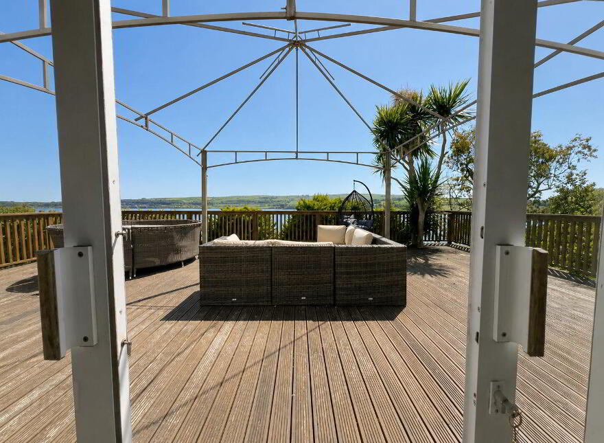 Beatrick, Maryborough, Timoleague, P72CD88