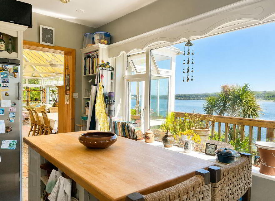 Beatrick, Maryborough, Timoleague, P72CD88