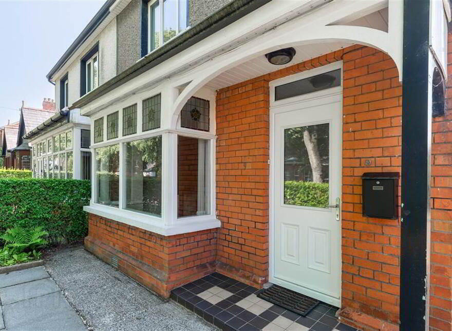 9 Finaghy Park South, Belfast, BT10 0HR