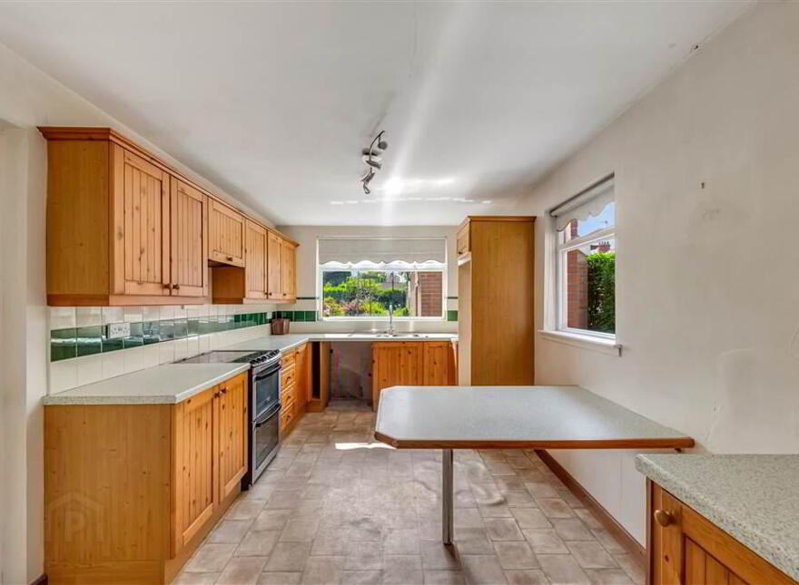 9 Finaghy Park South, Belfast, BT10 0HR