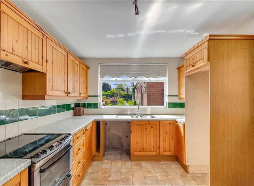 9 Finaghy Park South, Belfast, BT10 0HR