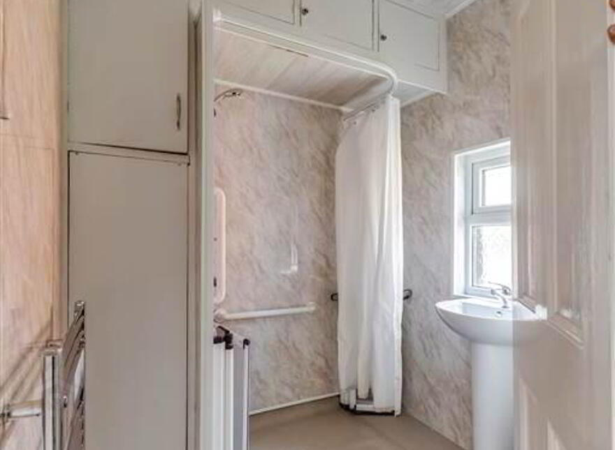 9 Finaghy Park South, Belfast, BT10 0HR