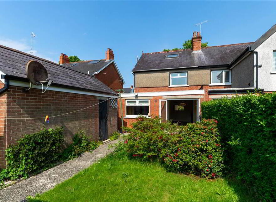 9 Finaghy Park South, Belfast, BT10 0HR