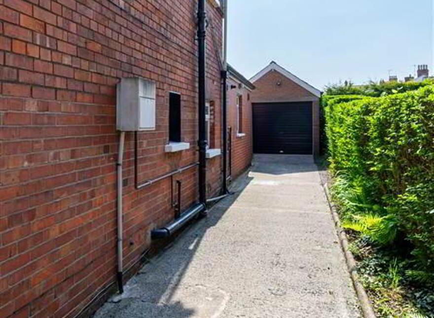 9 Finaghy Park South, Belfast, BT10 0HR