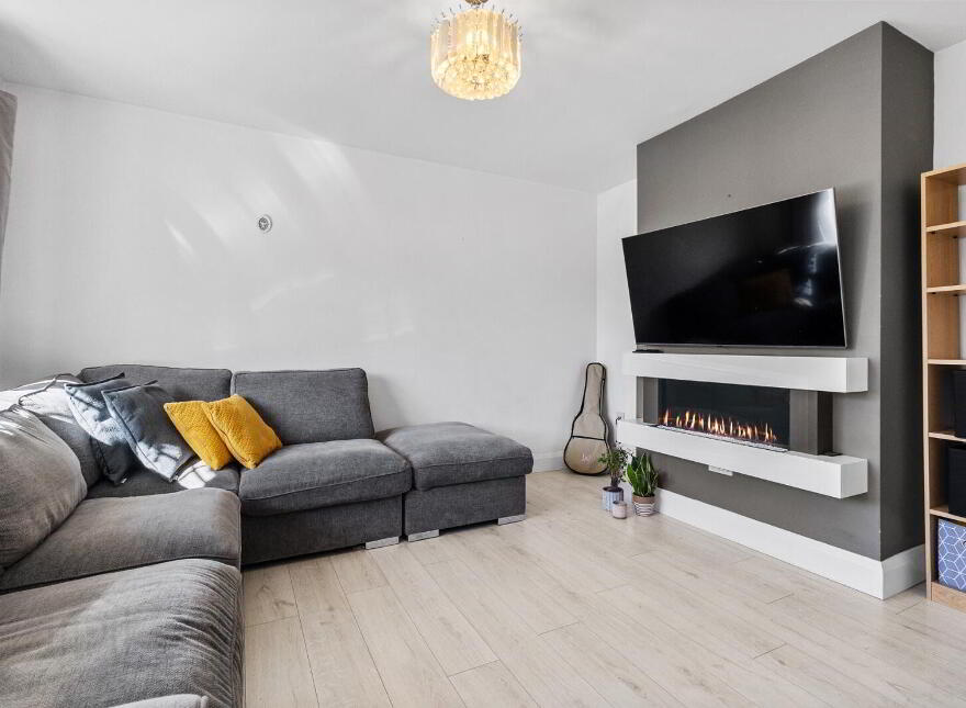 19 The Courtyard, Castleredmond, Midleton, P25RD73