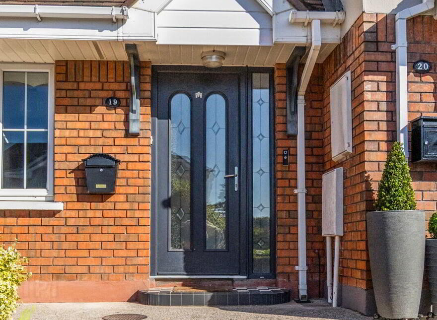 19 The Courtyard, Castleredmond, Midleton, P25RD73