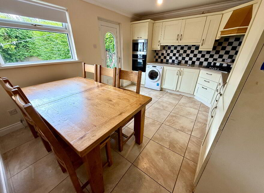 9 Strangford Park, Foylesprings, Derry, BT48 0JW