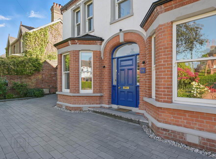 39 Cranmore Gardens, Malone, Belfast, BT9 6JL