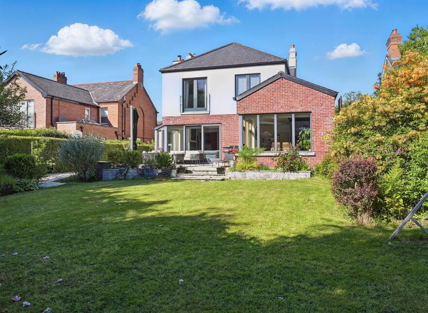 39 Cranmore Gardens, Malone, Belfast, BT9 6JL