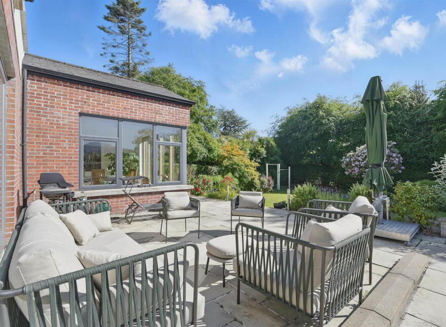 39 Cranmore Gardens, Malone, Belfast, BT9 6JL