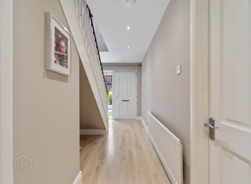 5 Campbell Chase, Ballyhackamore, Belfast, BT4 3PE photo 3