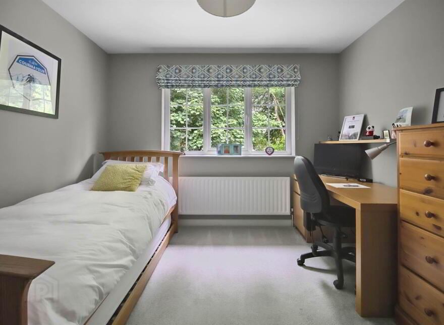 5 Campbell Chase, Ballyhackamore, Belfast, BT4 3PE