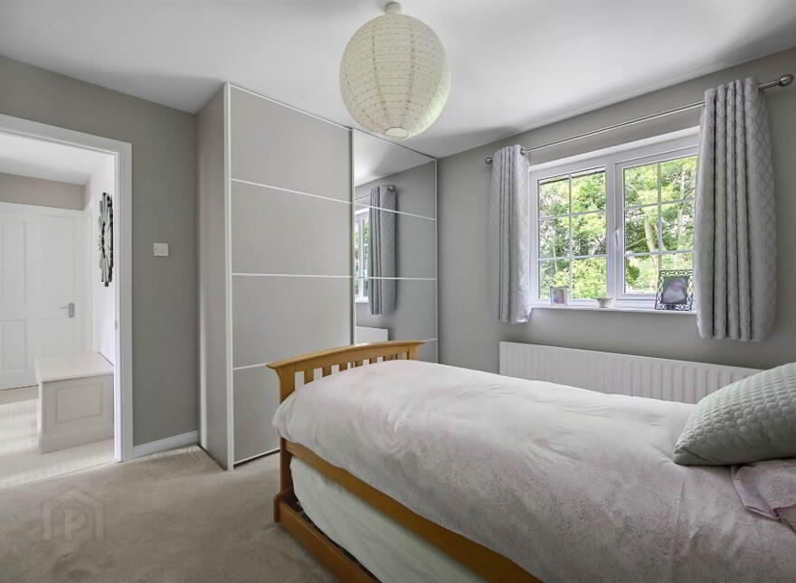 5 Campbell Chase, Ballyhackamore, Belfast, BT4 3PE