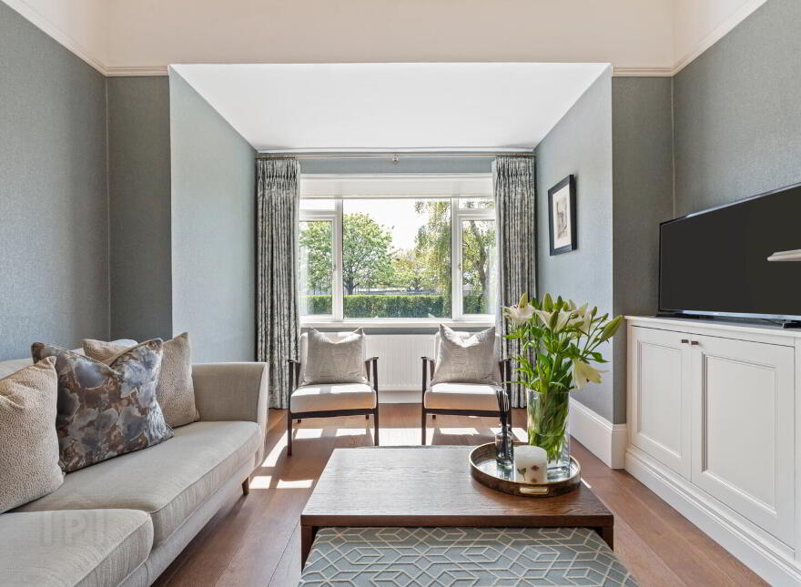 15 Ballymenoch Park, Holywood, BT18 0LP