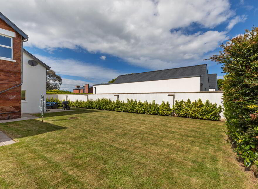 15 Ballymenoch Park, Holywood, BT18 0LP